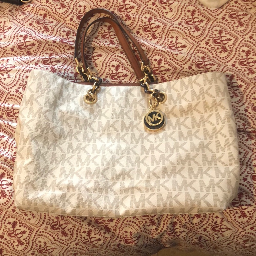 Michael Kors purse